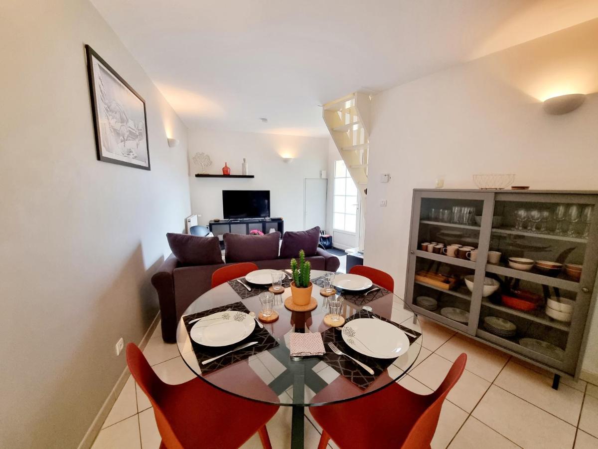 Coquette Maison De Ville Calme Avec Patio Ανγκουλέμ Εξωτερικό φωτογραφία