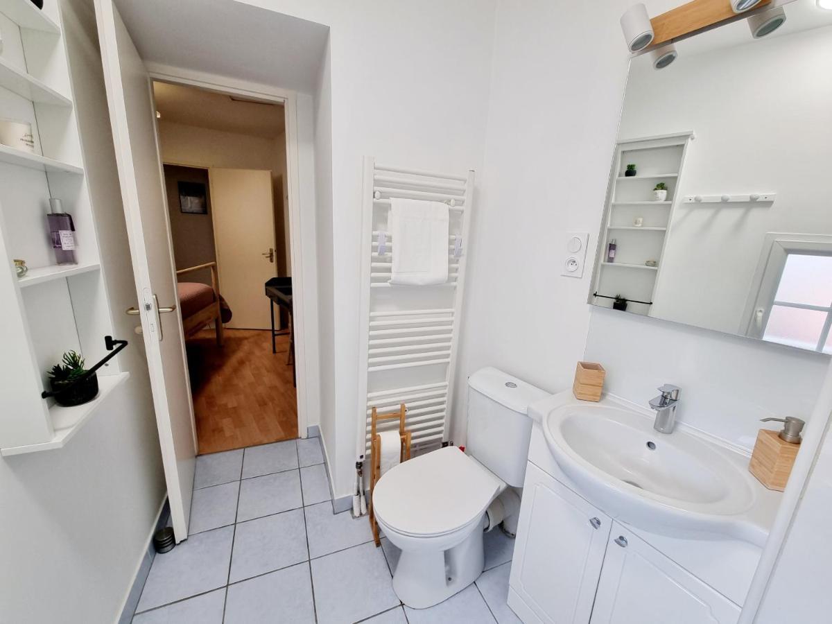 Coquette Maison De Ville Calme Avec Patio Ανγκουλέμ Εξωτερικό φωτογραφία