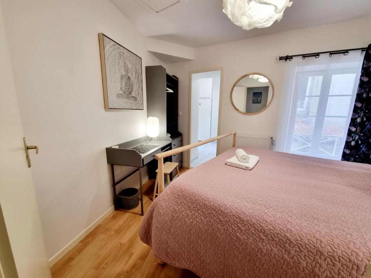 Coquette Maison De Ville Calme Avec Patio Ανγκουλέμ Εξωτερικό φωτογραφία